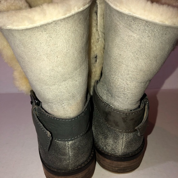 Matt Bernson Gray and Sherpa Distressed Boot. ❤️❤️ - Picture 5 of 8